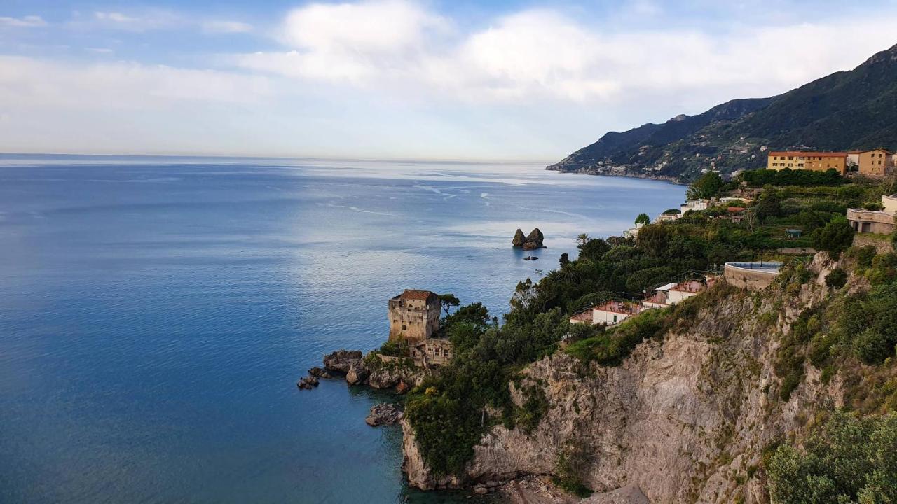 Divina * Salerno